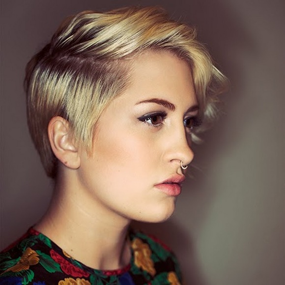 Meet your Posher, Olivia - Picture 1 of 1